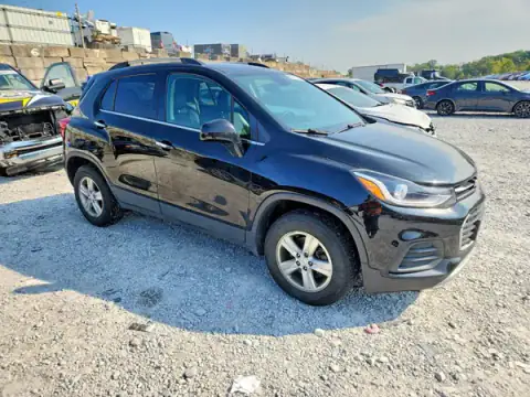 KL7CJPSB3KB827402 — 2019 Chevrolet TRAX, zdjęcie 4 z Copart, Uszkodzenia mechaniczne