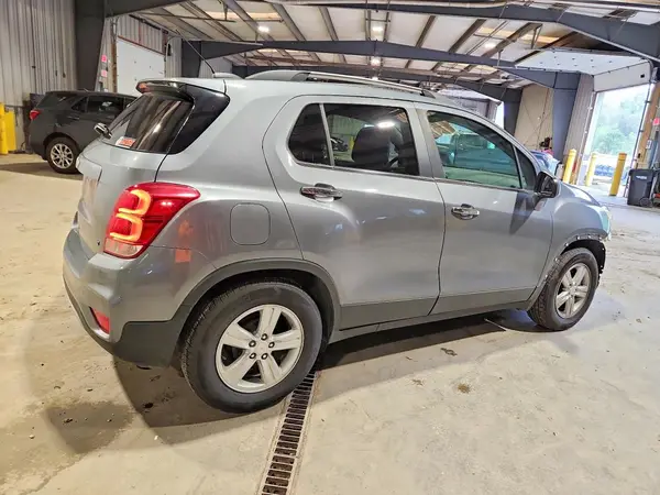 KL7CJLSB0KB879448 — 2019 Chevrolet TRAX, foto 3 de Copart 07.10.2026, Parte delantera