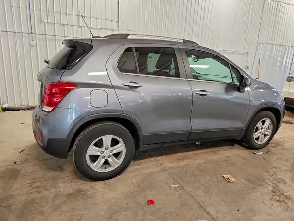 KL7CJLSB9KB855519 — 2019 Chevrolet TRAX, zdjęcie 3 z Copart, Przód