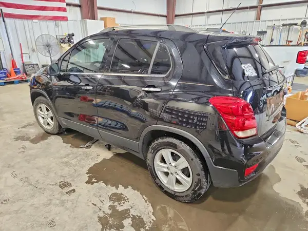 KL7CJLSBXKB829186 — 2019 Chevrolet TRAX, фото 2 с аукциона Copart 01.10.2026, Механические повреждения