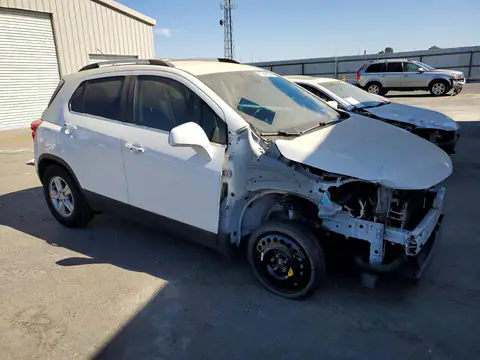 KL7CJLSBXKB914447 — 2019 Chevrolet TRAX, foto 4 de Copart 22.10.2026, Parte delantera