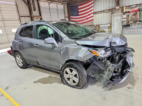 3GNCJPSB0LL171430 — 2020 Chevrolet TRAX, photo 4 from Copart 12.10.2026, All-over damage
