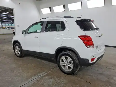 3GNCJPSBXLL252211 — 2020 Chevrolet TRAX, zdjęcie 2 z Copart 24.09.2026, Uszkodzenia mechaniczne