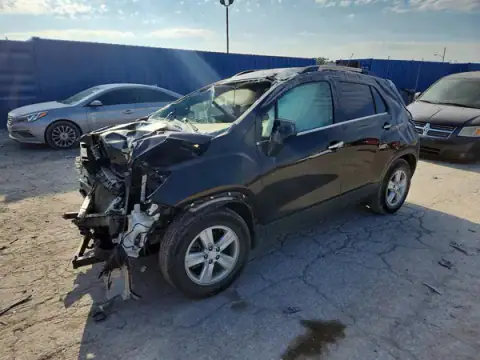 3GNCJLSB4LL323704 Chevrolet TRAX 2020 — Rollover damage, before-repair photo