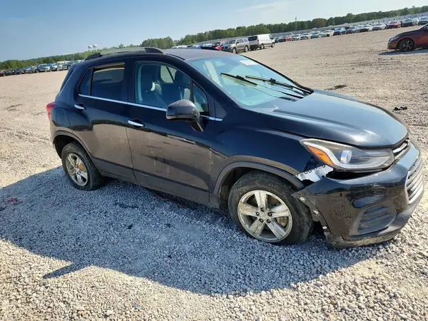 KL7CJLSB7LB088948 — 2020 Chevrolet TRAX, фото 4 с аукциона Copart, Передняя часть