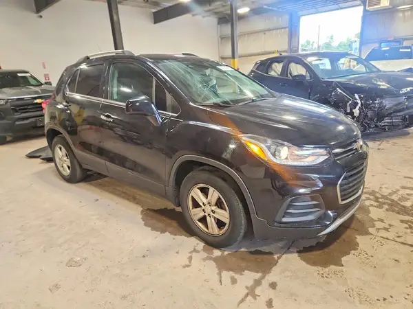 KL7CJLSB5LB031311 — 2020 Chevrolet TRAX, zdjęcie 4 z Copart 05.10.2026, Bok