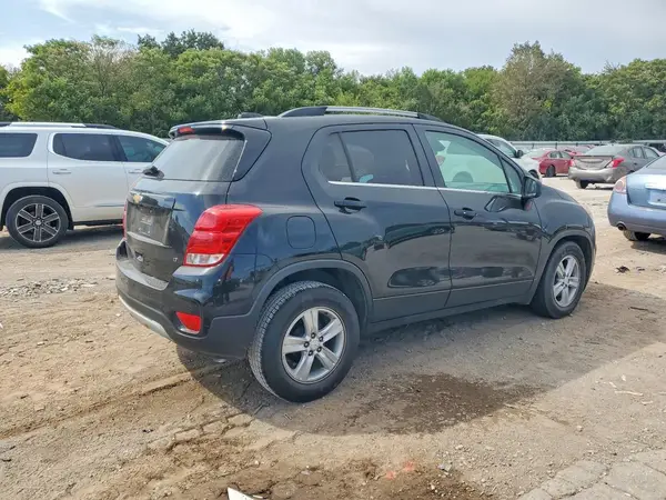 KL7CJLSB7LB337121 — 2020 Chevrolet TRAX, фото 3 с аукциона Copart, Передняя часть