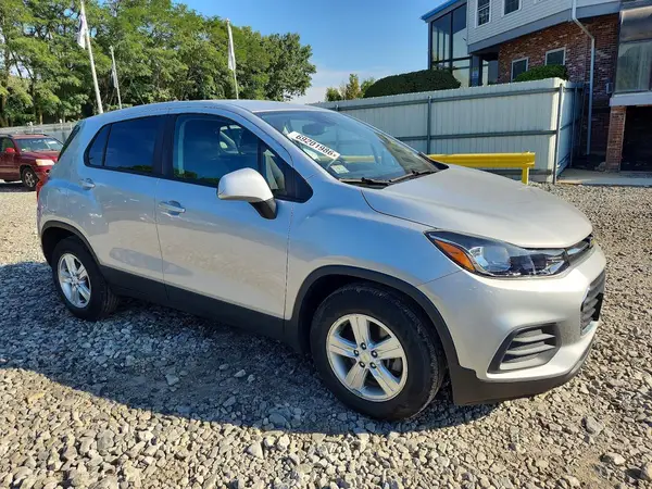 2021 CHEVROLET TRAX VIN KL7CJKSB3MB302717 фото 4