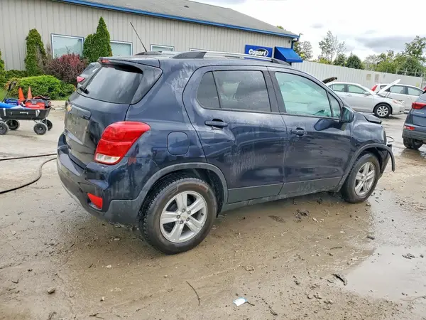 KL7CJLSB4MB316390 — 2021 Chevrolet TRAX, фото 3 с аукциона Copart, Передняя часть
