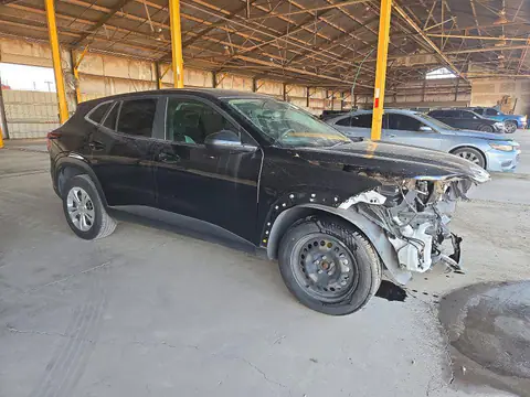 KL77LFE29RC027239 — 2024 Chevrolet TRAX, photo 4 from Copart 26.10.2026, Front end