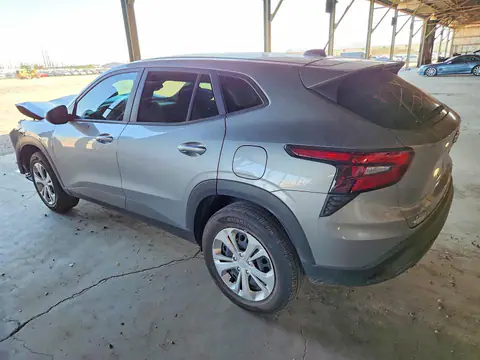 KL77LFEP4SC213658 — 2025 Chevrolet TRAX, фото 2 с аукциона Copart 28.09.2026, Передняя часть