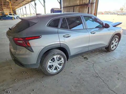 KL77LFEP4SC213658 — 2025 Chevrolet TRAX, фото 3 с аукциона Copart 28.09.2026, Передняя часть