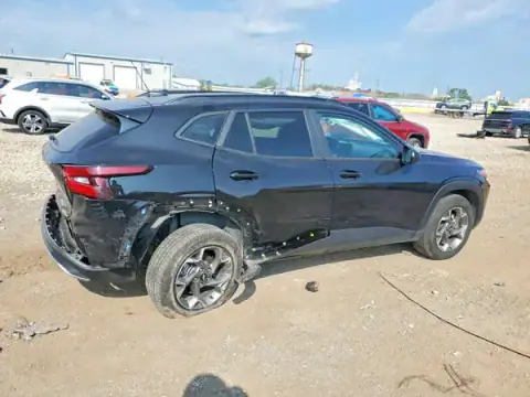 KL77LHEP2SC200550 — 2025 Chevrolet TRAX, photo 3 from Copart 21.10.2026, Rear end