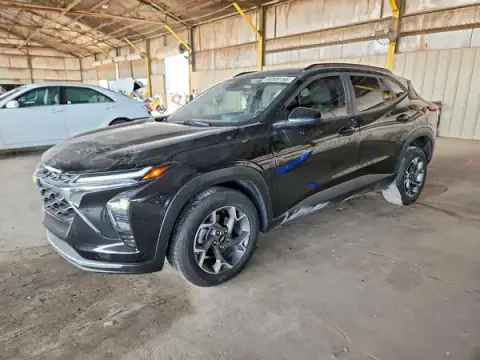 KL77LHEP3SC267187 — 2025 Chevrolet TRAX, Front end (Front End), before-repair photos