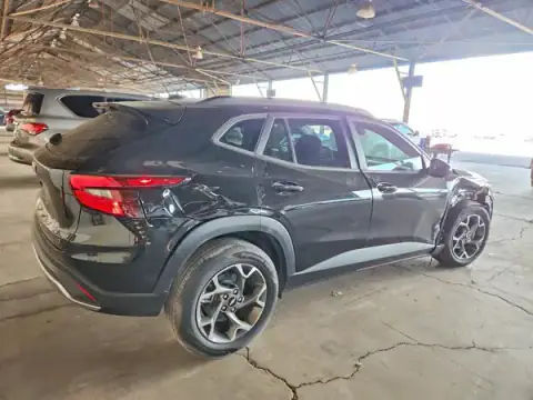 KL77LHEP3SC267187 — 2025 Chevrolet TRAX, ფოტო 3, Copart, წინა ნაწილი