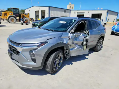 KL77LHEP3SC056040 — 2025 Chevrolet TRAX, გვერდითი ნაწილი (Side), ფოტოები შეკეთებამდე