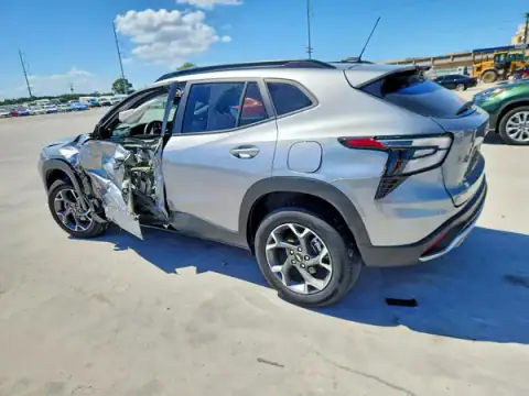 KL77LHEP3SC056040 — 2025 Chevrolet TRAX, фото 2 з Copart, Бокова частина