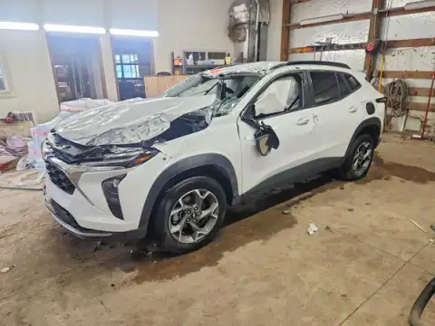 KL77LHEP0SC234079 — 2025 Chevrolet TRAX, Front end (Front End), before-repair photos