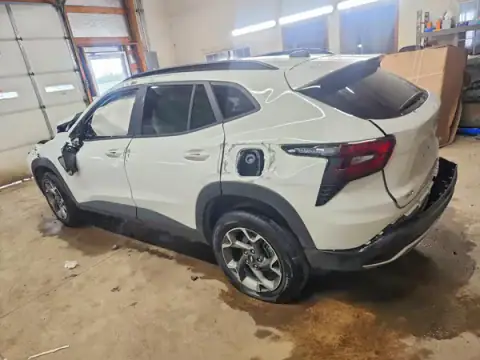 KL77LHEP0SC234079 — 2025 Chevrolet TRAX, фото 2 з Copart 23.09.2026, Передня частина