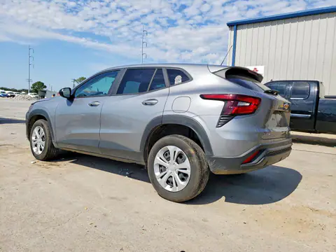 KL77LFEP7SC265575 — 2025 Chevrolet TRAX, фото 2 з Copart 21.10.2026, Механічні пошкодження