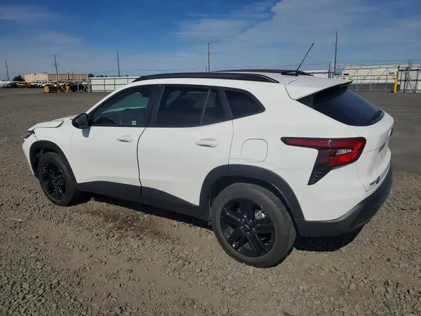 KL77LKEPXSC036669 — 2025 Chevrolet TRAX, photo 2 from Copart 30.09.2026, Front end