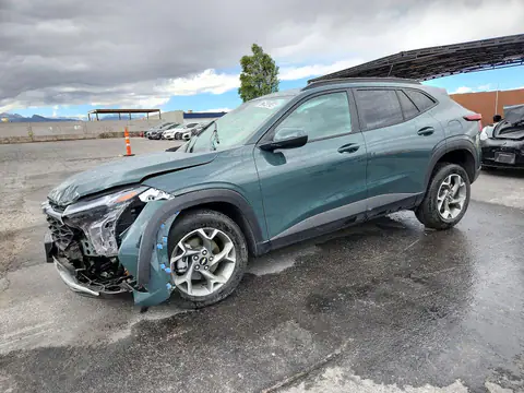 KL77LHEP5SC229329 — 2025 Chevrolet TRAX, Parte delantera (Front End), fotos antes de reparar