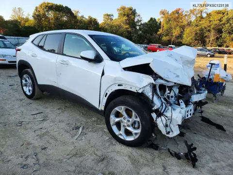 KL77LFEPXSC123138 — 2025 Chevrolet TRAX, ფოტო 4, Copart, წინა ნაწილი