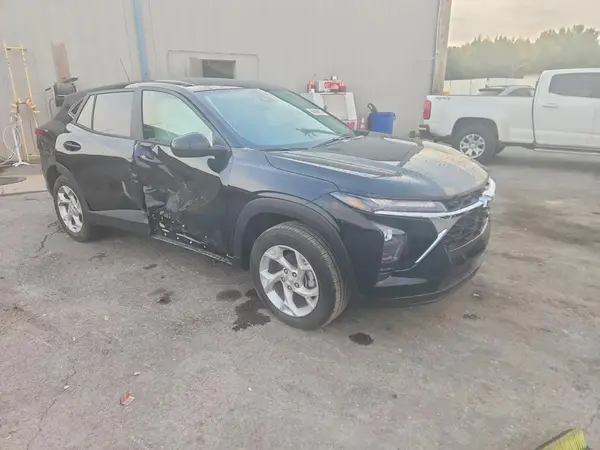 KL77LFEP7TC169706 — 2026 Chevrolet TRAX, photo 4 from Copart 13.10.2026, Side