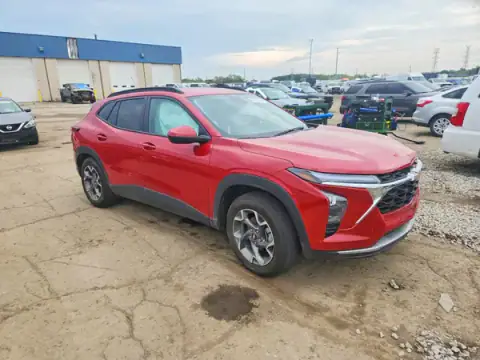 KL77LHEP7TC019073 — 2026 Chevrolet TRAX, photo 4 from Copart, Side
