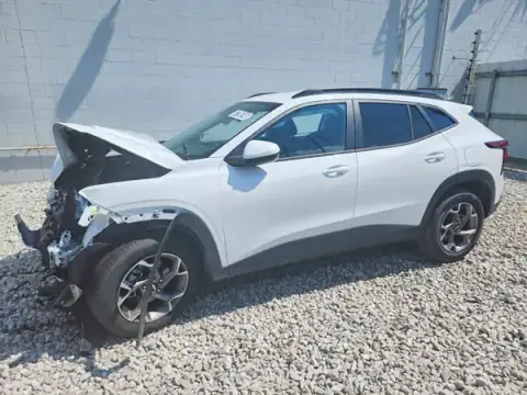 KL77LHEP6TC140841 — 2026 Chevrolet TRAX, Uszkodzenie ramy (Frame Damage), zdjęć przed naprawą