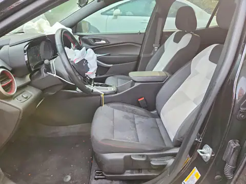 KL77LGE21TC059115 — 2026 Chevrolet TRAX, foto 7 de Copart, Parte delantera