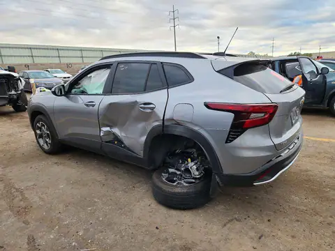 KL77LHEP2TC153120 — 2026 Chevrolet TRAX, photo 2 from Copart 15.10.2026, Side