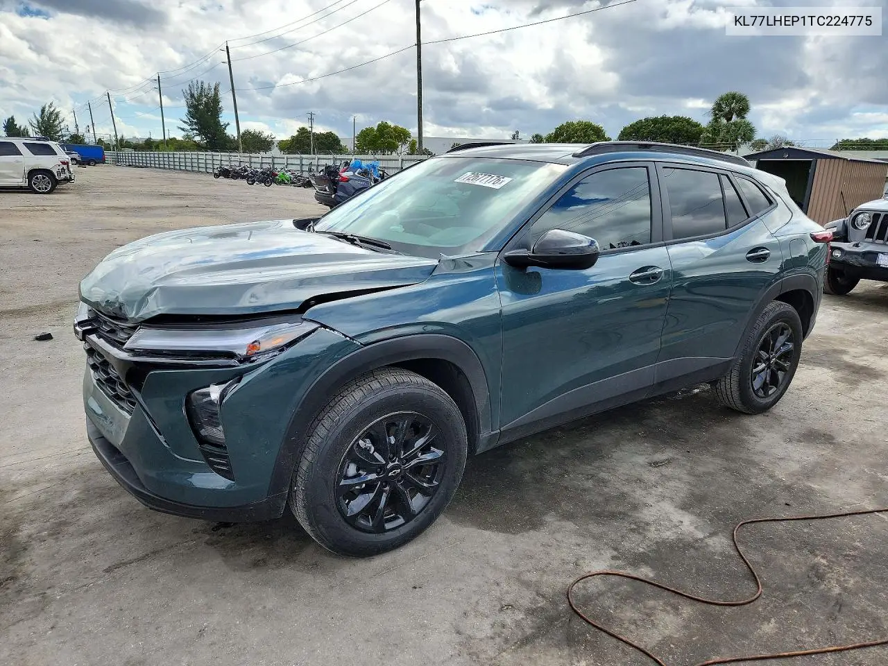 KL77LHEP1TC224775 Chevrolet TRAX 2026 — Front end damage, before-repair photo