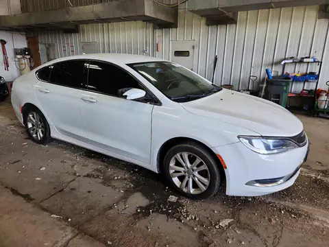 2015 CHRYSLER 200 VIN 1C3CCCAB6FN711031 фото 4