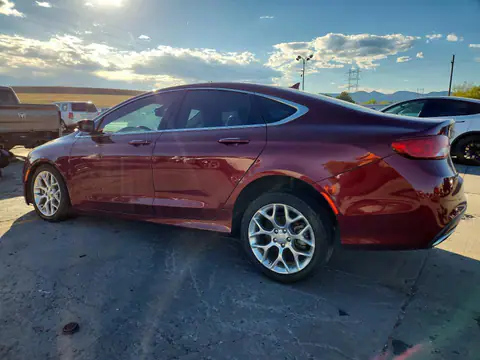 1C3CCCEGXFN583236 — 2015 Chrysler 200, ფოტო 2, Copart 21.10.2026, წინა ნაწილი