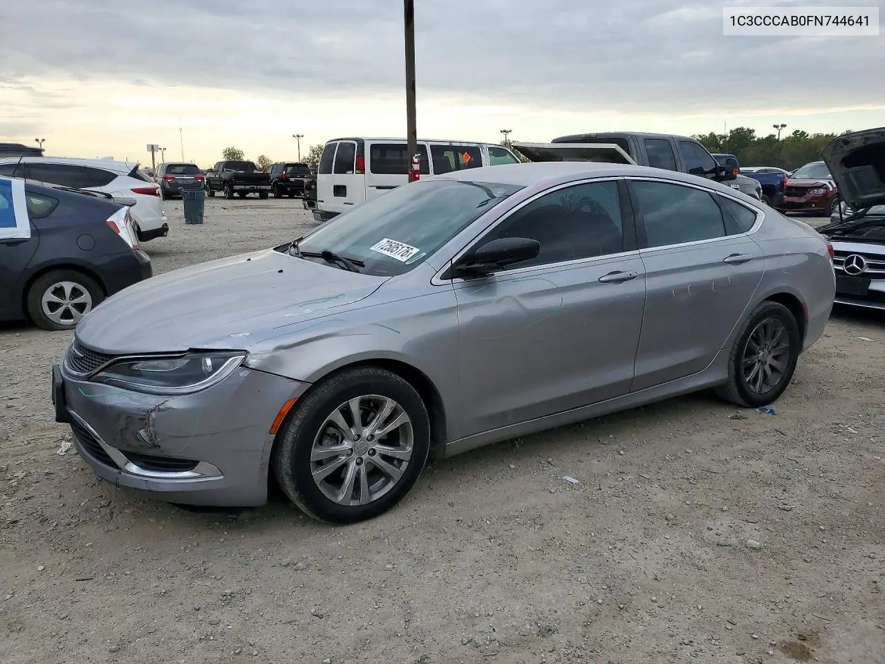 2015 Chrysler 200 Limited VIN 1C3CCCAB0FN744641 фото 1