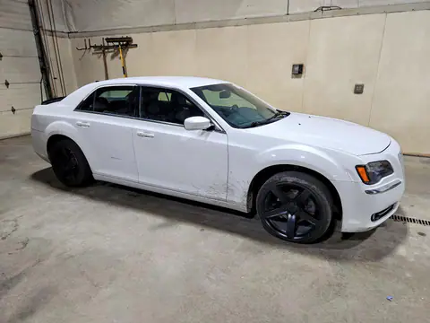 2C3CCARG0DH615843 — 2013 Chrysler 300, фото 4 с аукциона Copart 06.10.2026, Передняя часть