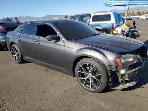 2014 Chrysler 300 VIN 2C3CCABG4EH118483 фото 4
