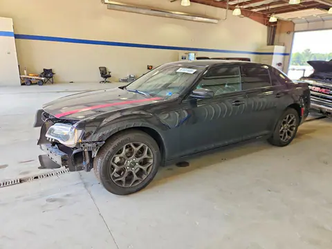 2C3CCAGG3FH739563 — 2015 Chrysler 300, Передняя часть (Front End), фото до ремонта