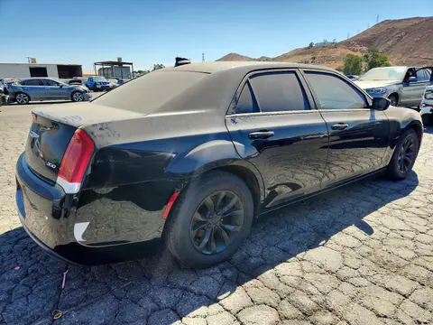 2015 Chrysler 300 VIN 2C3CCAAG0FH813885 фото 3