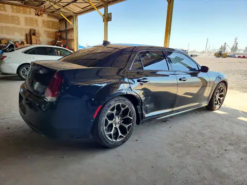 2016 Chrysler 300 VIN 2C3CCABG3GH261377 фото 3