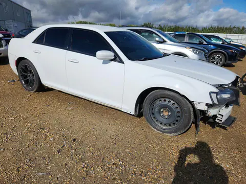 2016 Chrysler 300 VIN 2C3CCABG4GH231434 фото 4