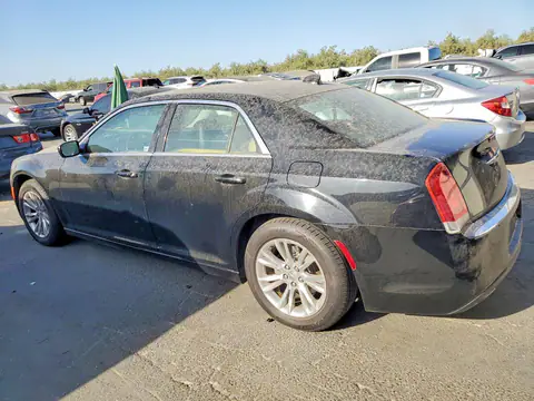 2017 CHRYSLER 300 VIN 2C3CCAAGXHH599653 фото 2