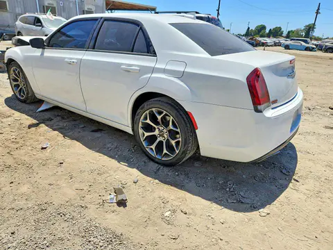 2018 Chrysler 300 VIN 2C3CCAAG4JH191512 фото 2