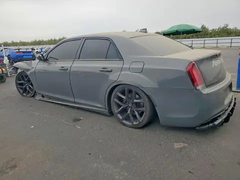 2C3CCAGG9KH539765 — 2019 Chrysler 300, photo 2 from Copart 22.10.2026, Front end
