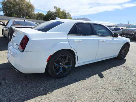 2C3CCABG4MH525797 — 2021 Chrysler 300, фото 3 з Copart, Передня частина