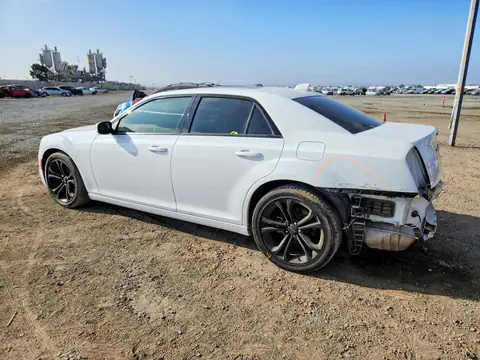 2C3CCABGXNH214358 — 2022 Chrysler 300, foto 2 de Copart 27.10.2026, Parte trasera
