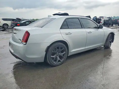2023 Chrysler 300 VIN 2C3CCABG5PH569554 фото 3