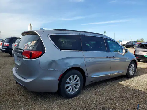 2C4RC1BG2HR770670 — 2017 Chrysler Pacifica, photo 3 from Copart 30.09.2026, Rear end
