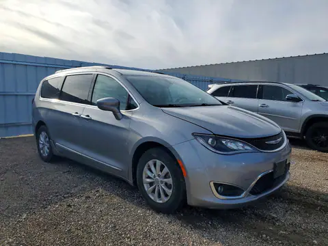 2C4RC1BG2HR770670 — 2017 Chrysler Pacifica, photo 4 from Copart 30.09.2026, Rear end